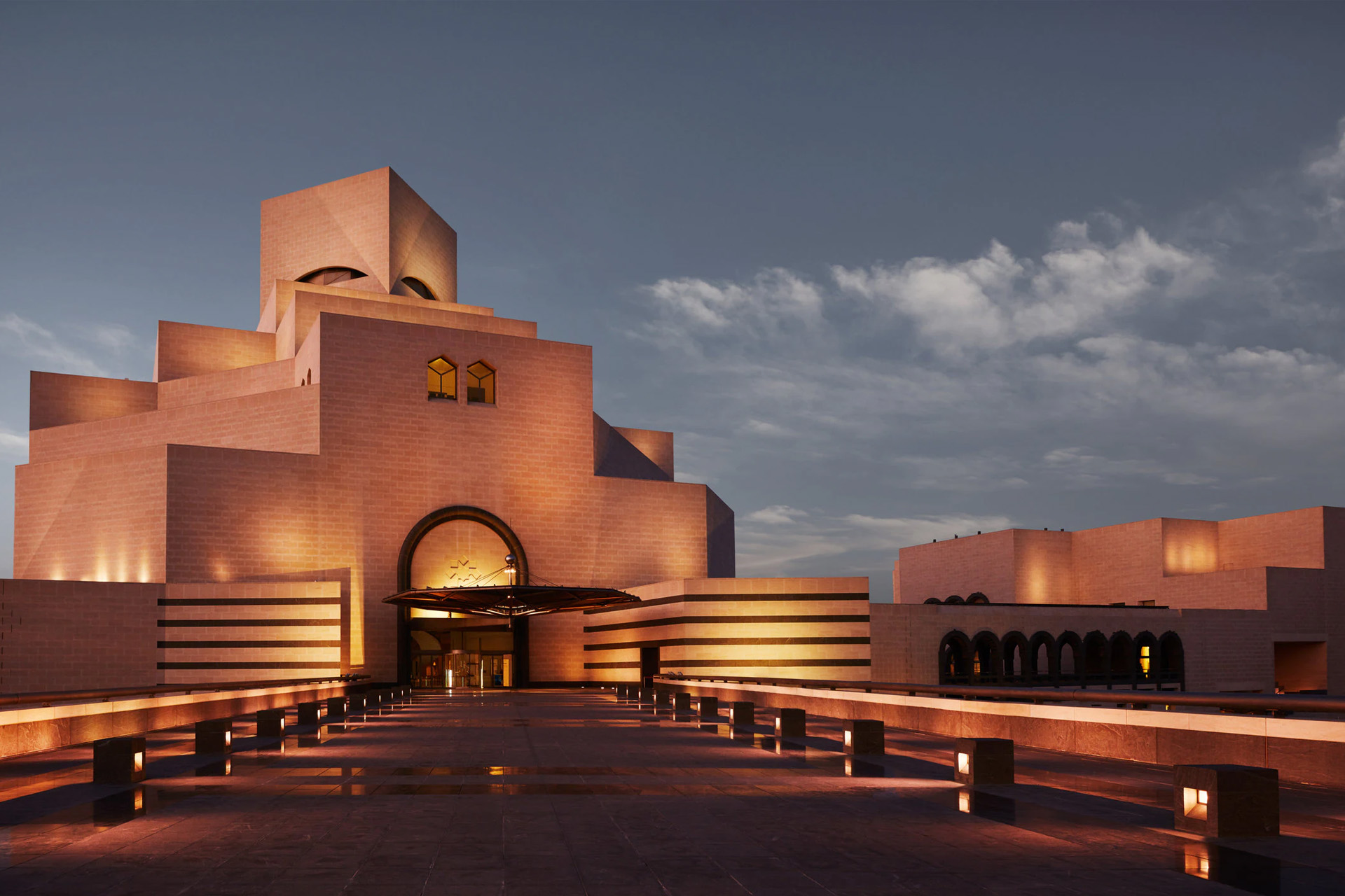 卡塔尔 background