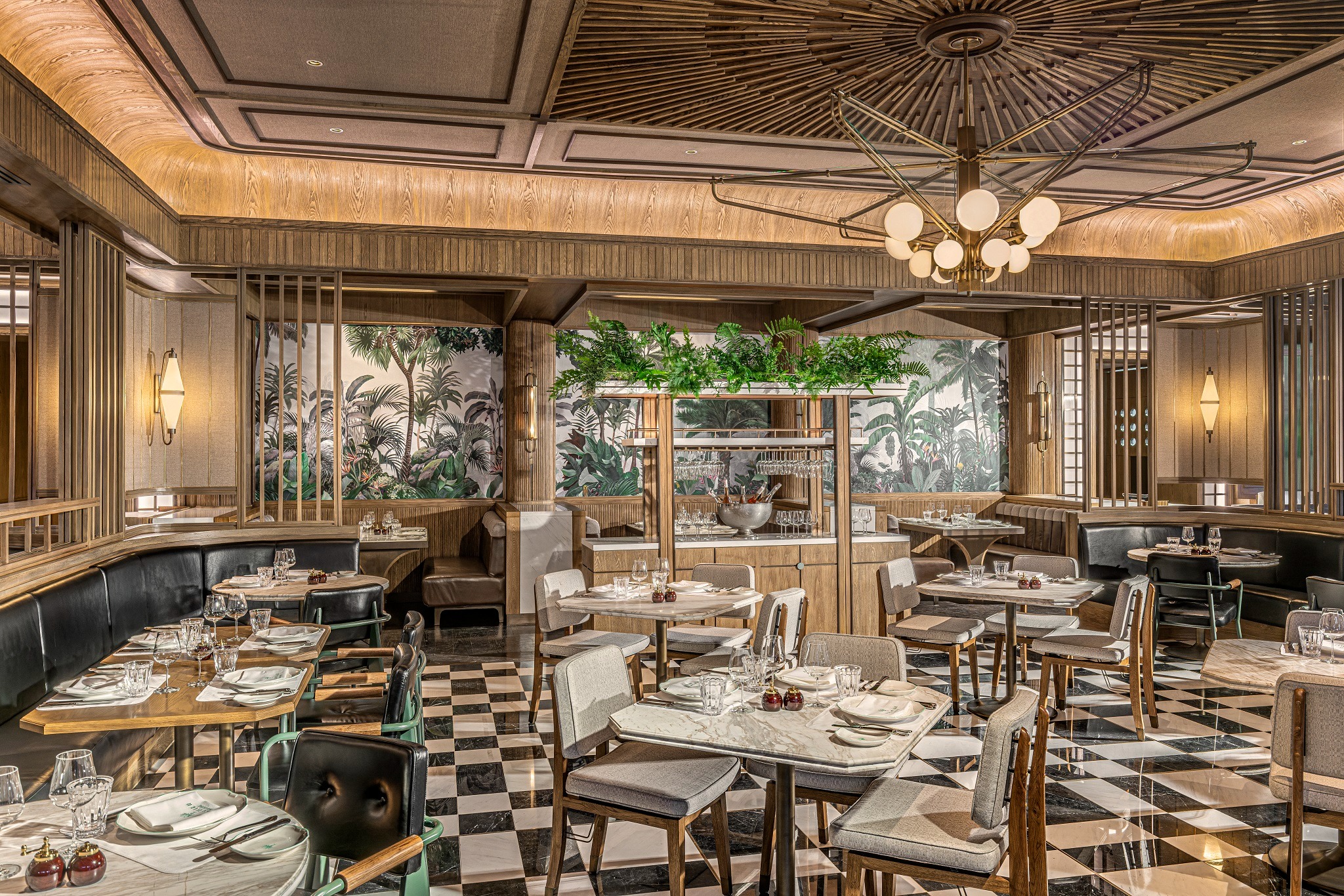 曼谷湄南河四季酒店 background