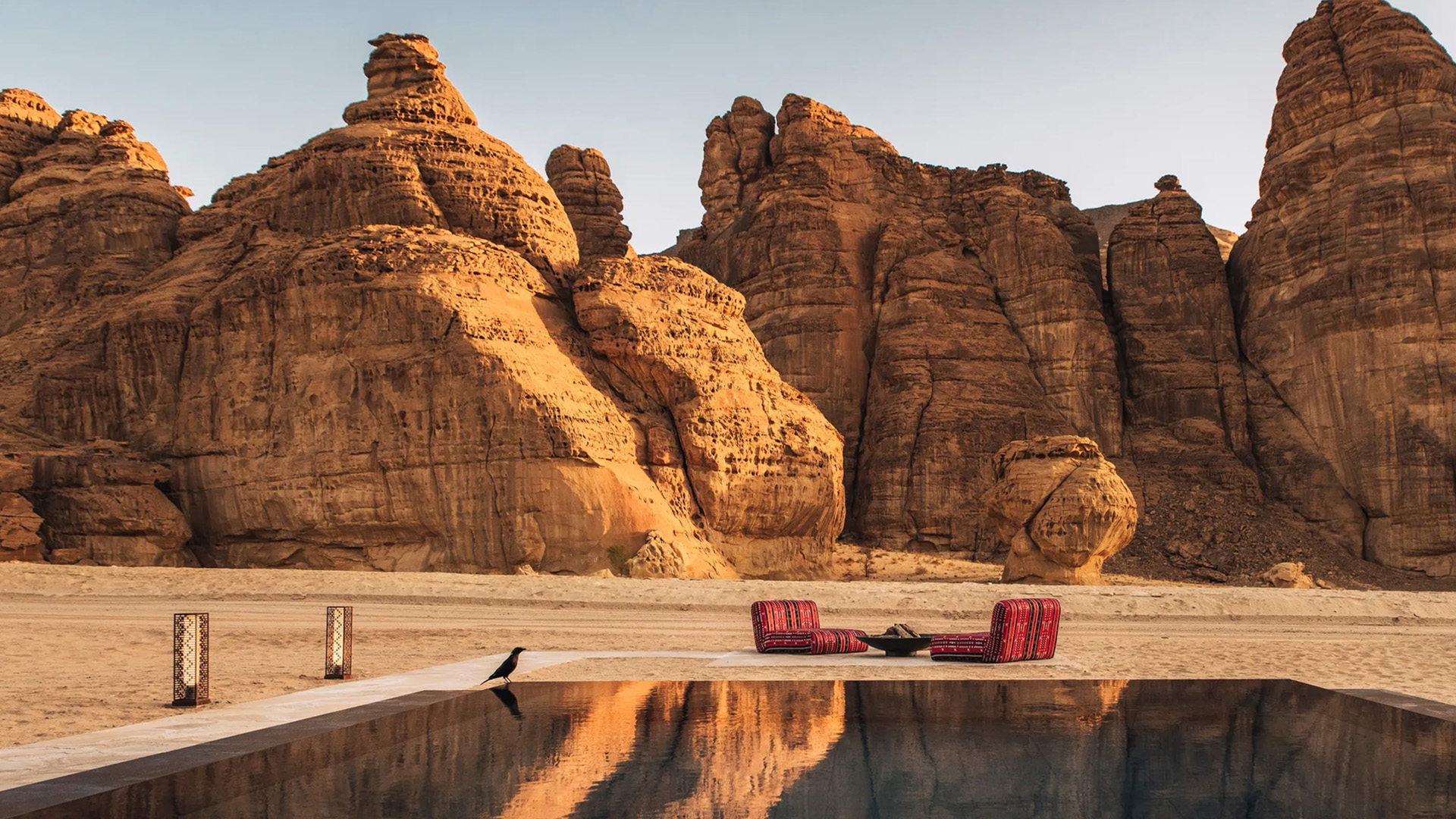 悦榕庄 background