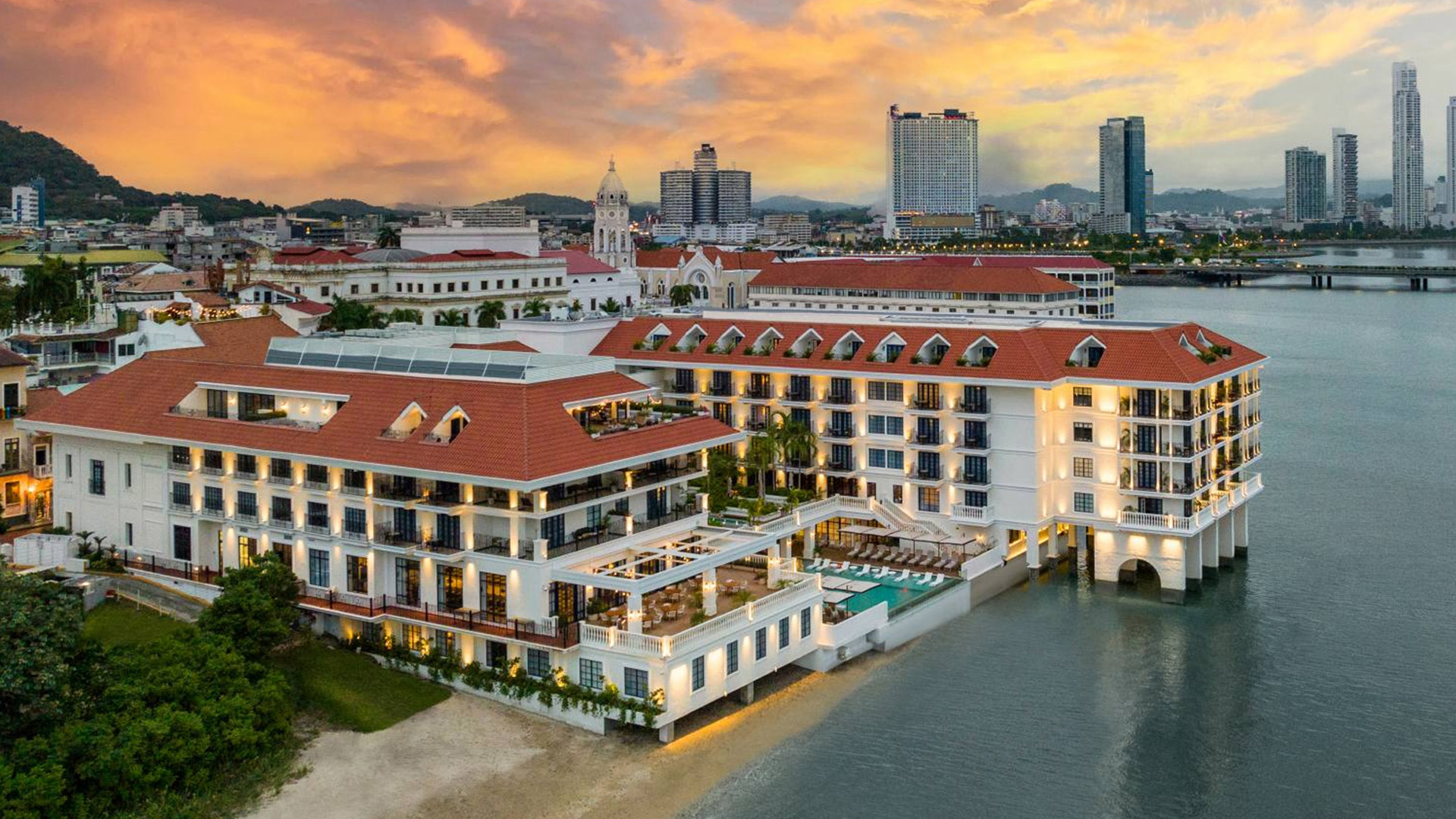 索菲特 background