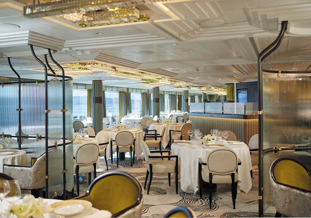 M76_GRA_OnboardActivties_Charteuse_Desktop_1000x700