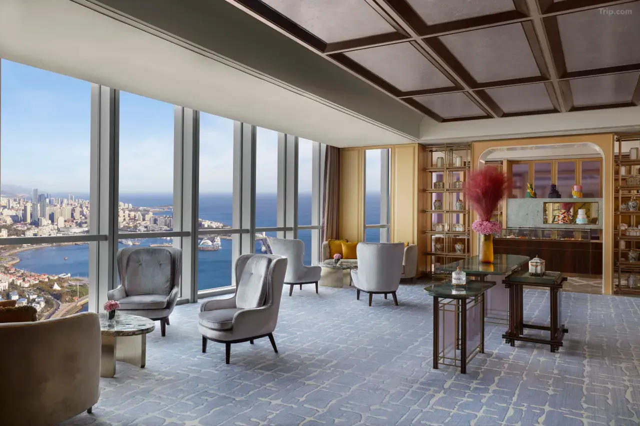 青岛瑞吉酒店 background