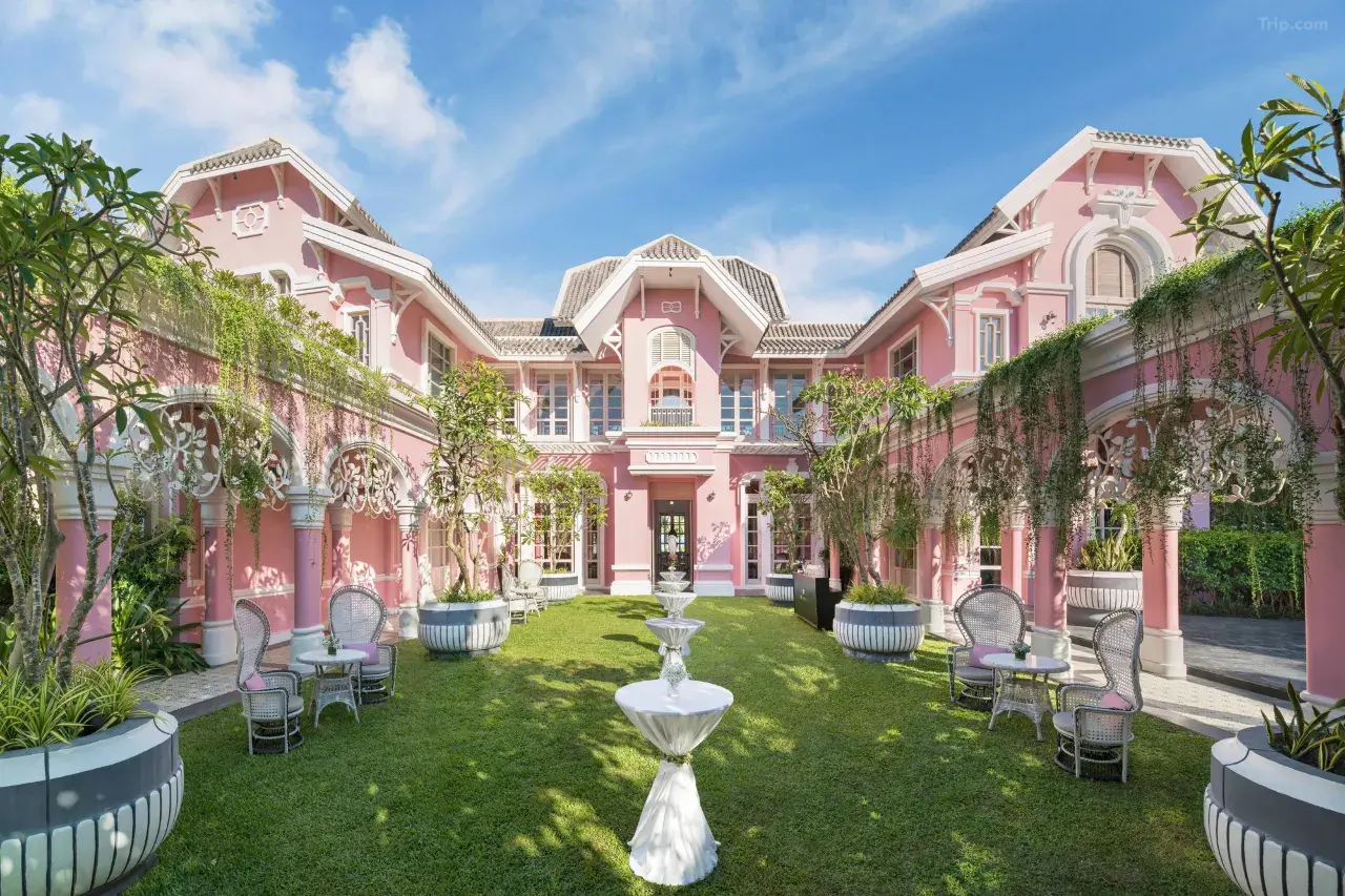 富国岛翡翠湾JW万豪度假酒店 background