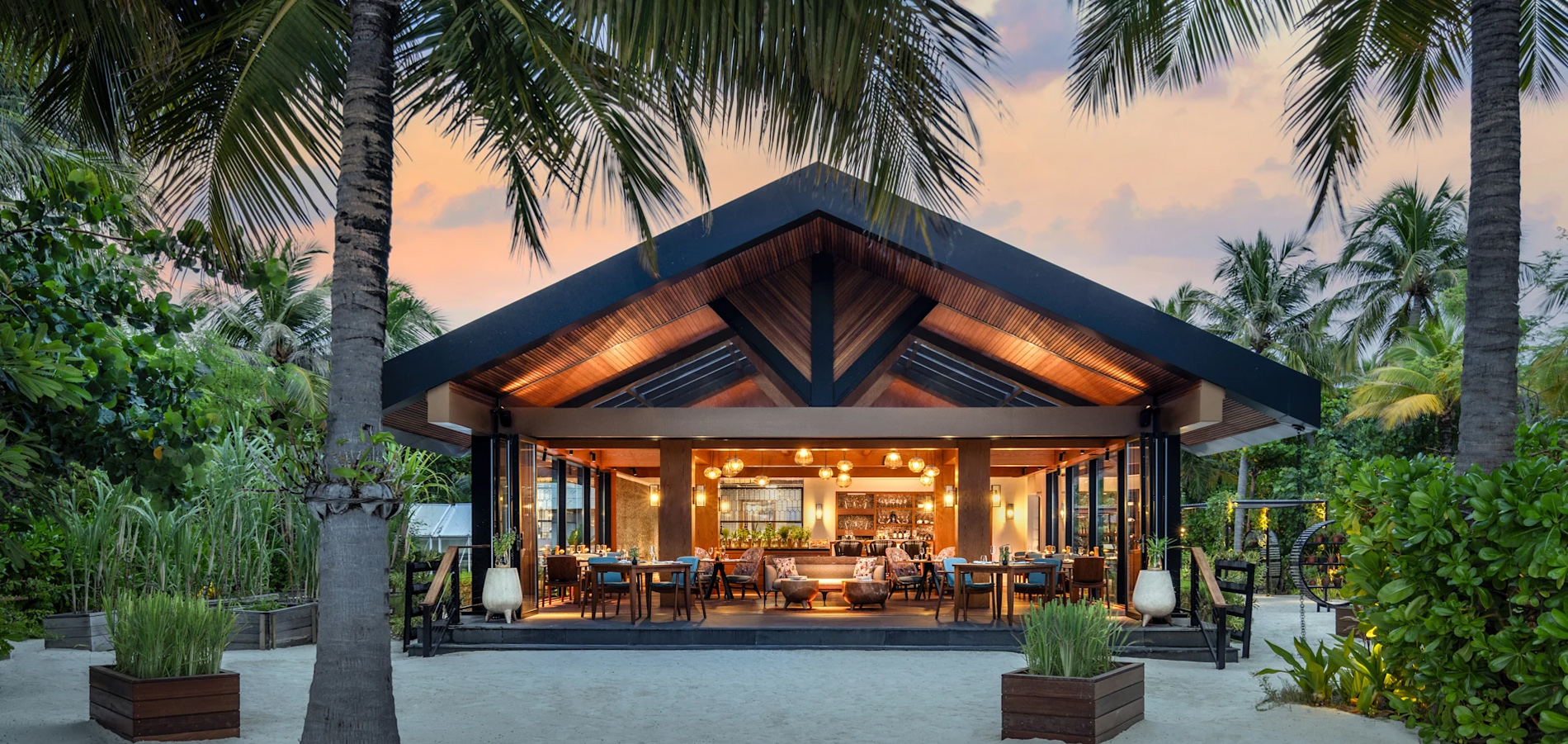 马尔代夫伊挞富士岛华尔道夫酒店 background