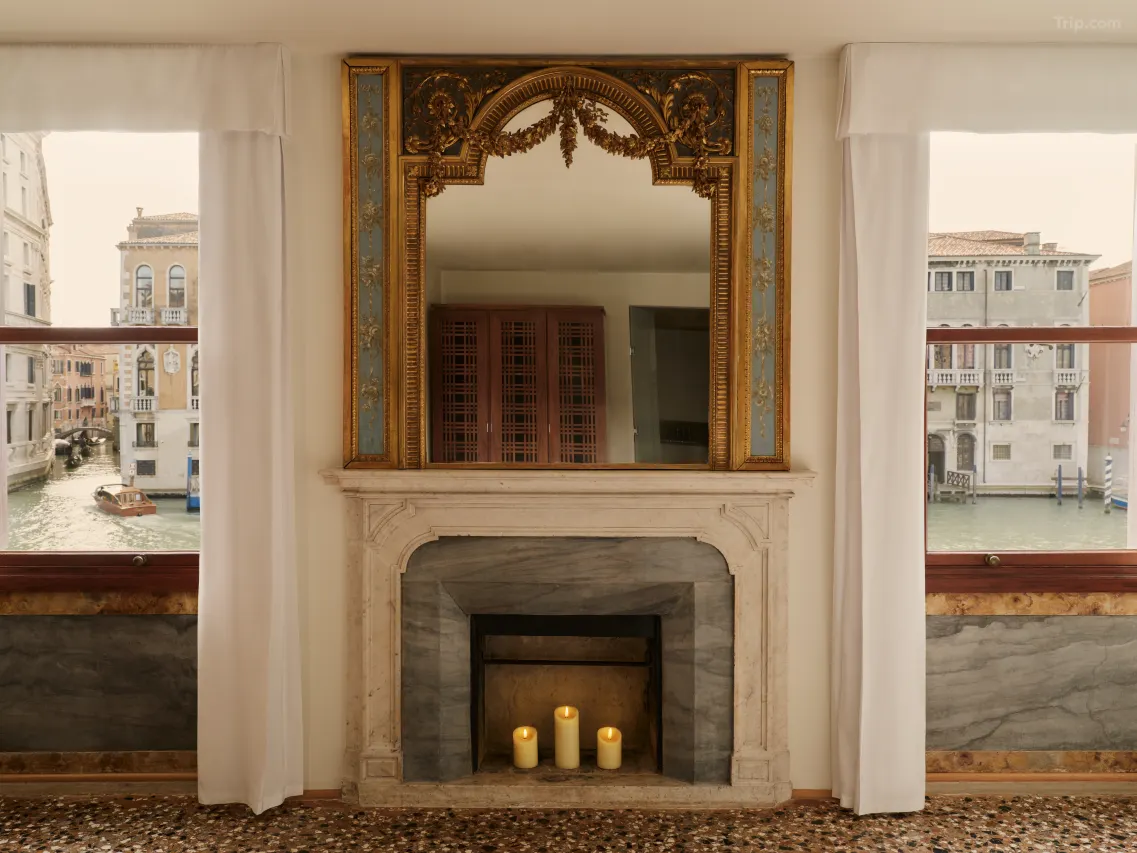 威尼斯安缦 background