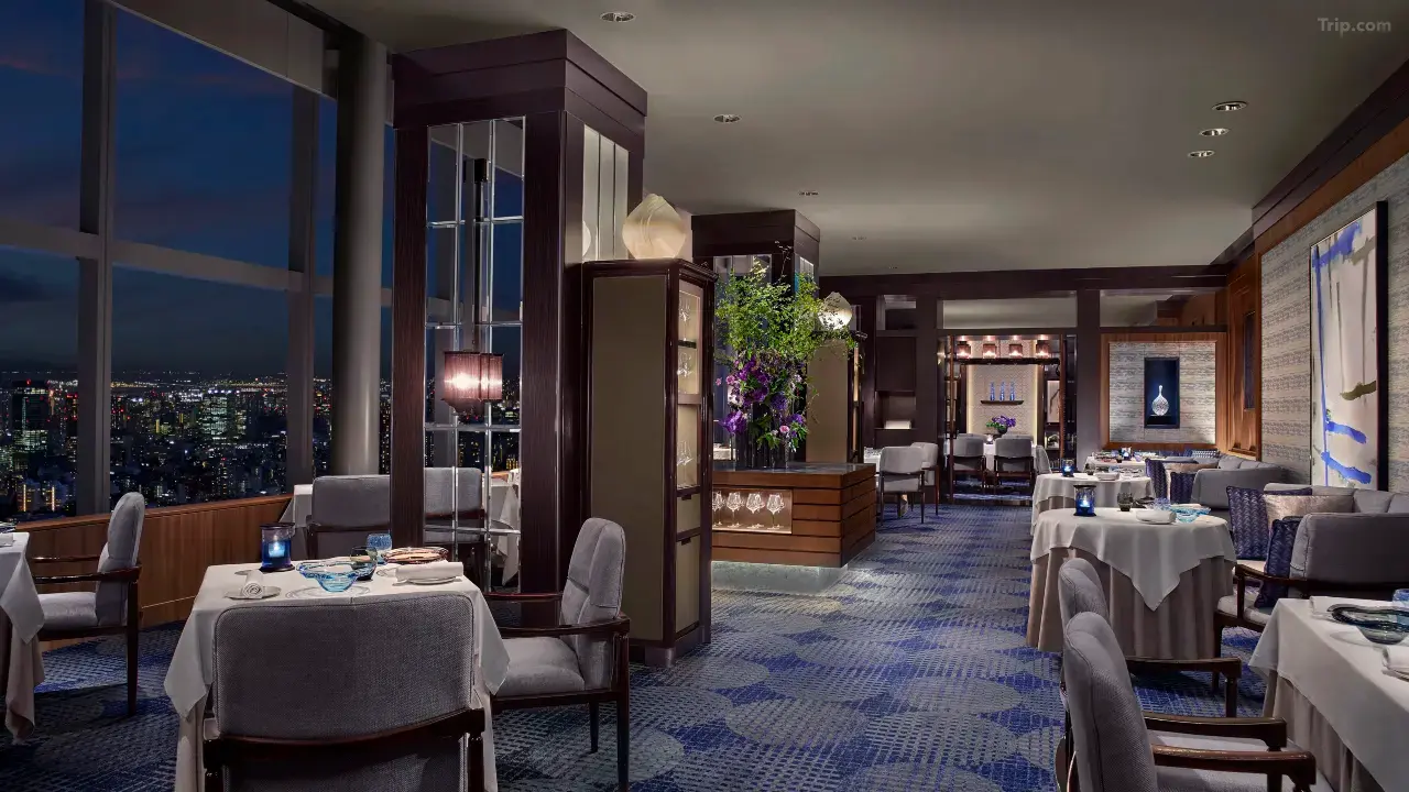 东京丽思卡尔顿酒店 background