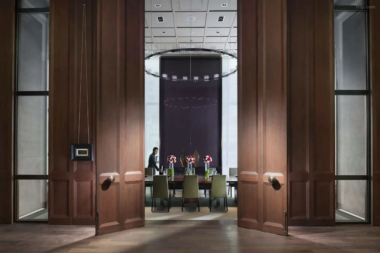 广州文华东方酒店 background