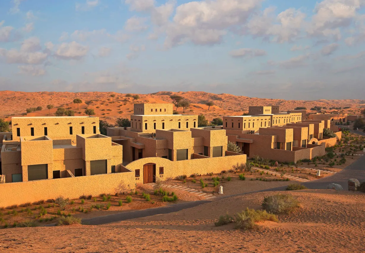 Ras Al Khaimah Ritz-Carlton Hotel background