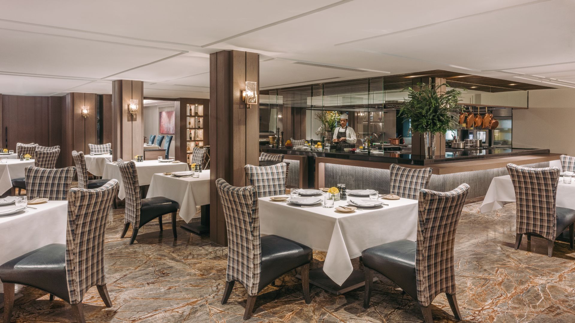 曼谷素坤逸洲际酒店 background