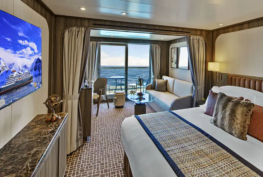 Seabourn Venture-Veranda Suite-001