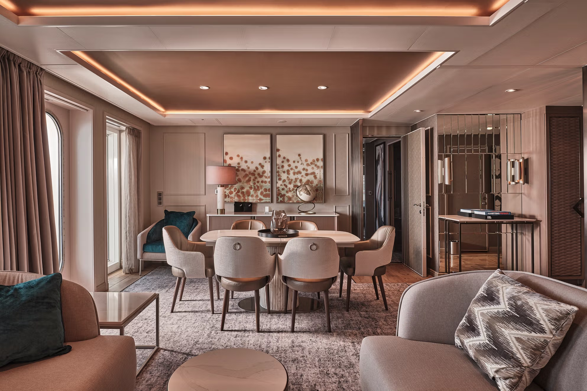 Silver Endeavour Grand Suite -001