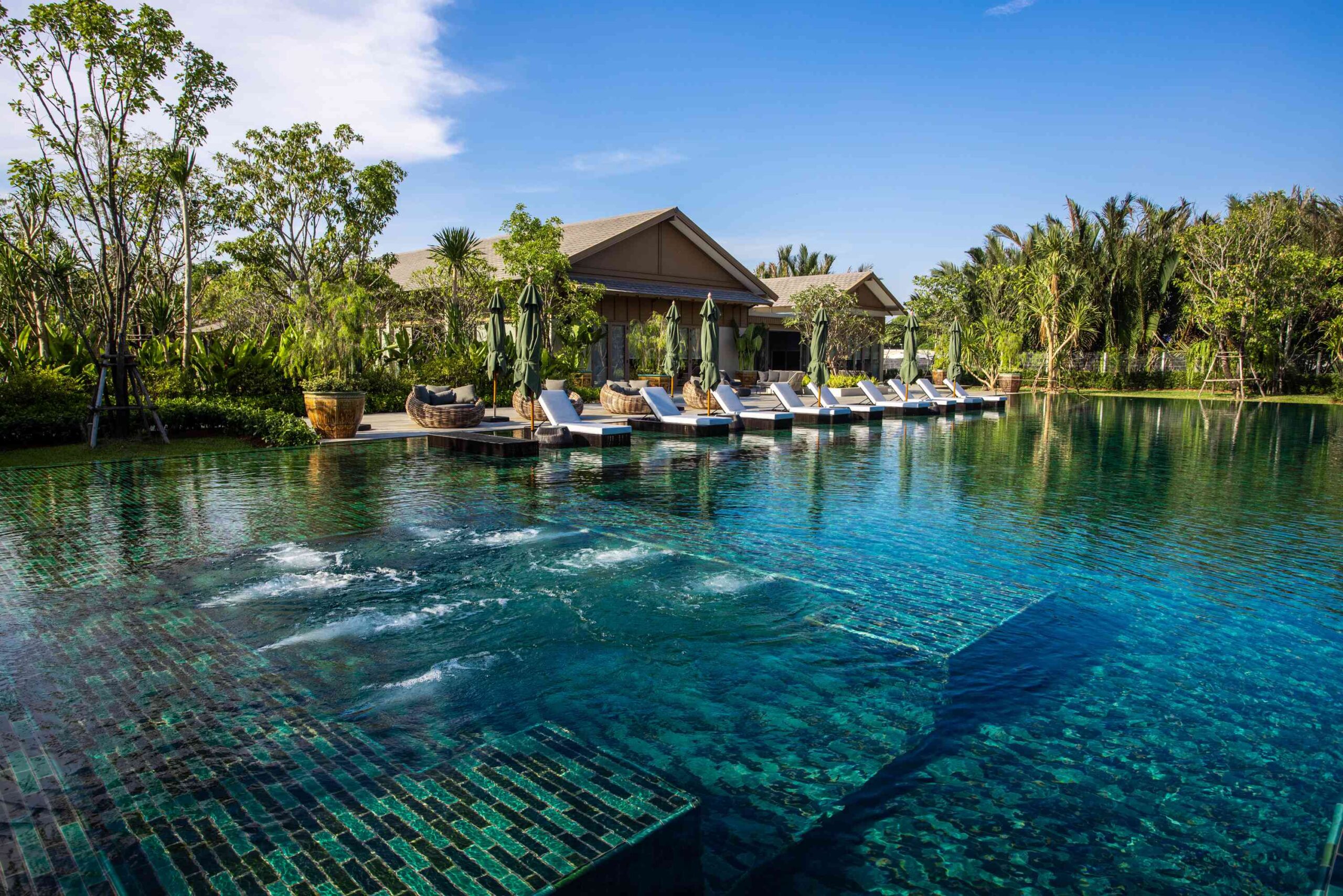 RAKxa综合健康中心 background